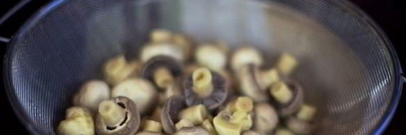 соленые шампиньоны