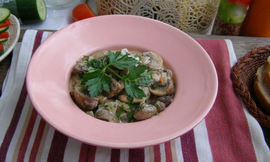 Рецепт тушеных грибов в мультиварке