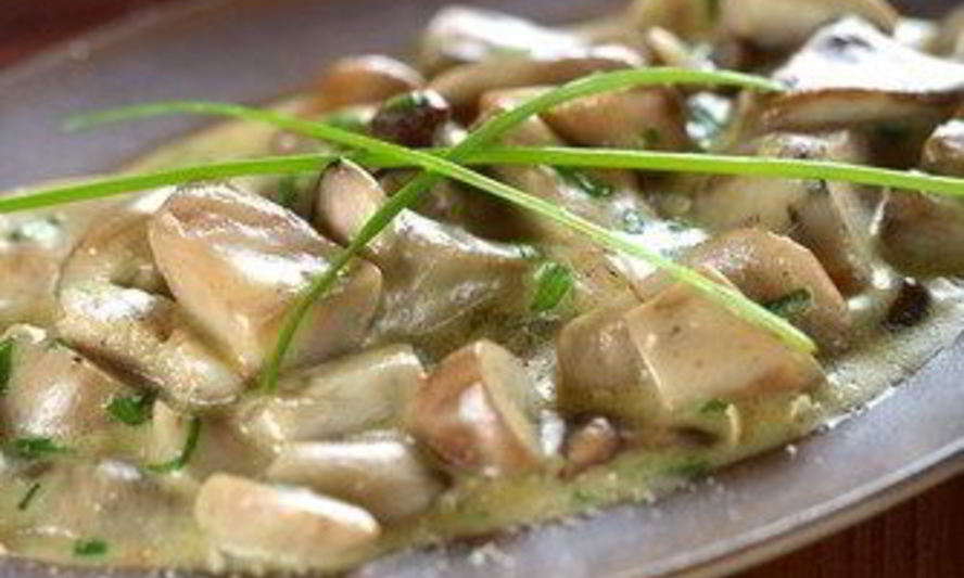 Рецепт тушеных грибов в соусе из сидра