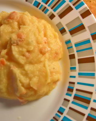 Картофельное пюре с конкасе из помидоров и розмарином