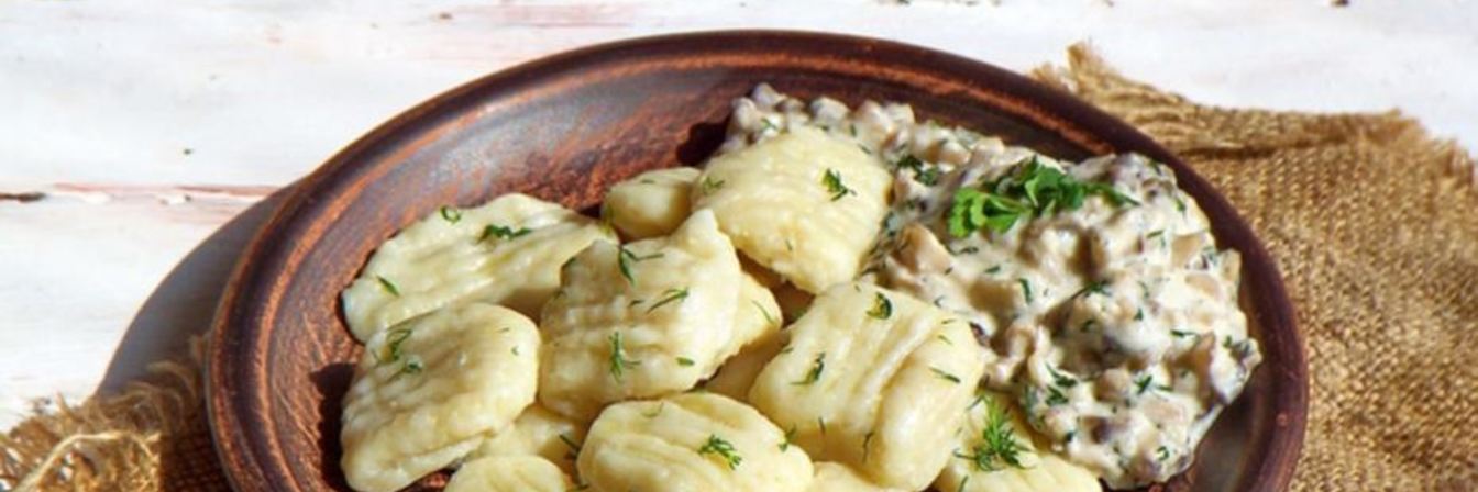 Картофельные ньокки с грибным соусом