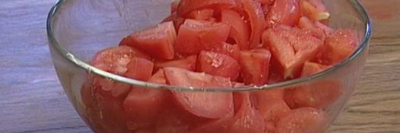 картофельные ньокки с соусом из помидоров и базиликом