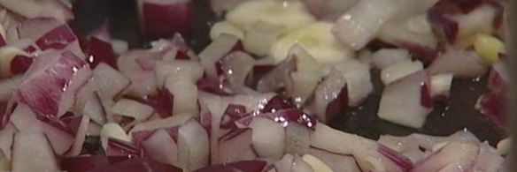 картофельные ньокки с соусом из помидоров и базиликом