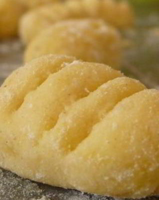 Картофельные ньокки с сыром горгонзола