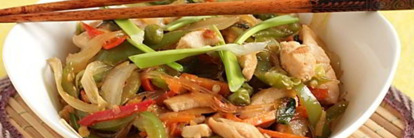 Китайская лапша с курицей