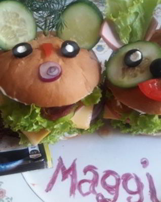 Бургурнайс с говяжей котлеткой и курагой