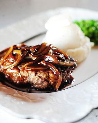 Говяжьи котлеты с луком