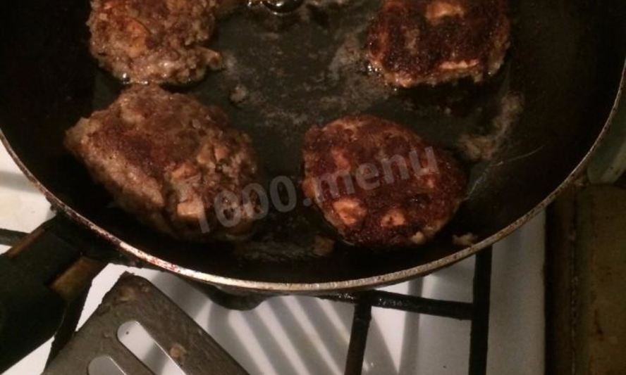Рецепт котлет из свинины грибов и сыра
