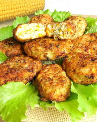 Куриные котлеты с кукурузой по-гавайски