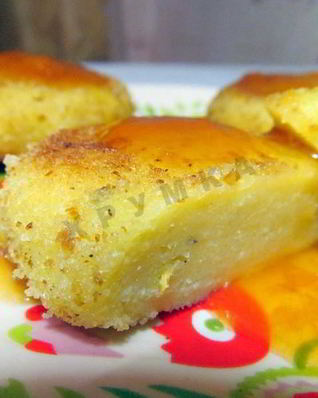 Манные котлеты на молоке с изюмом