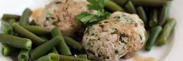 паровые котлеты из индейки с зеленью