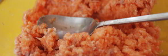 паровые котлеты из лосося с сыром