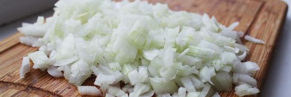 рубленные котлеты из куриного филе с сырной начинкой и зеленью