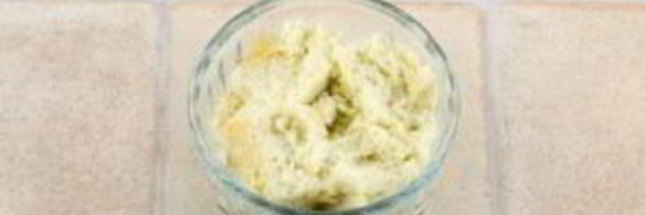 рыбные котлетки с зеленым горошком