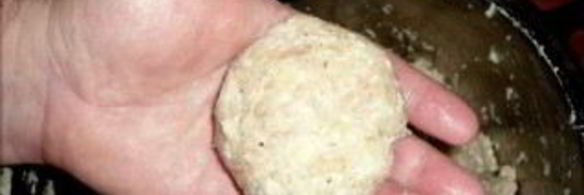 рыбные котлеты из щуки с салом