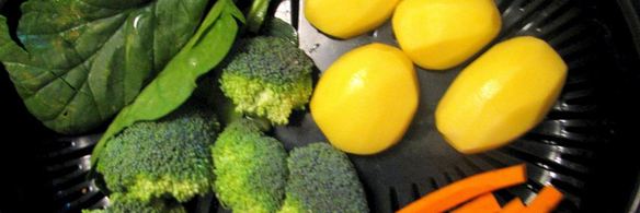 рыбные котлеты с овощами на пару