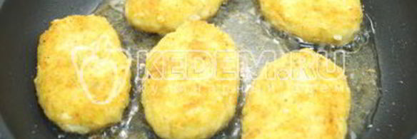 вкусные картофельные котлеты с сыром