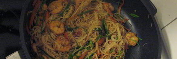 лапша по-тайски с кешью