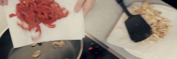 лапша с курицей и овощами