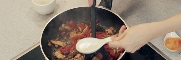 лапша с курицей и овощами