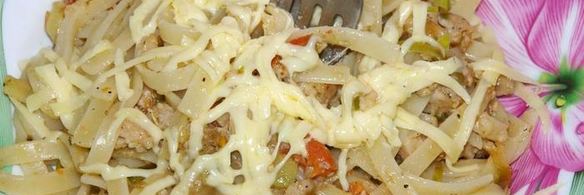 лапша с мясным соусом по-домашнему