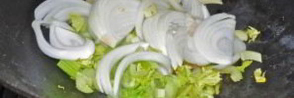 лапша с овощами в воке