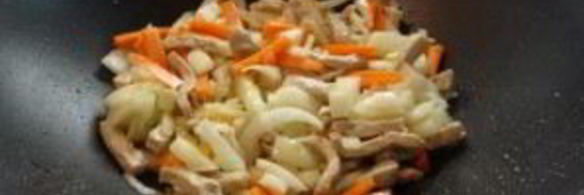 лапша с подливой