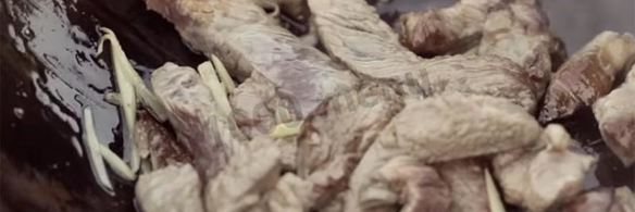 лапша с соусом терияки и овощами