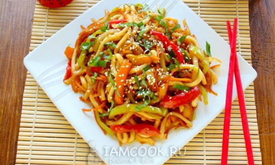 Рецепт лапши удон с кальмаром и овощами