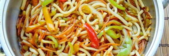 лапша удон с кальмаром и овощами