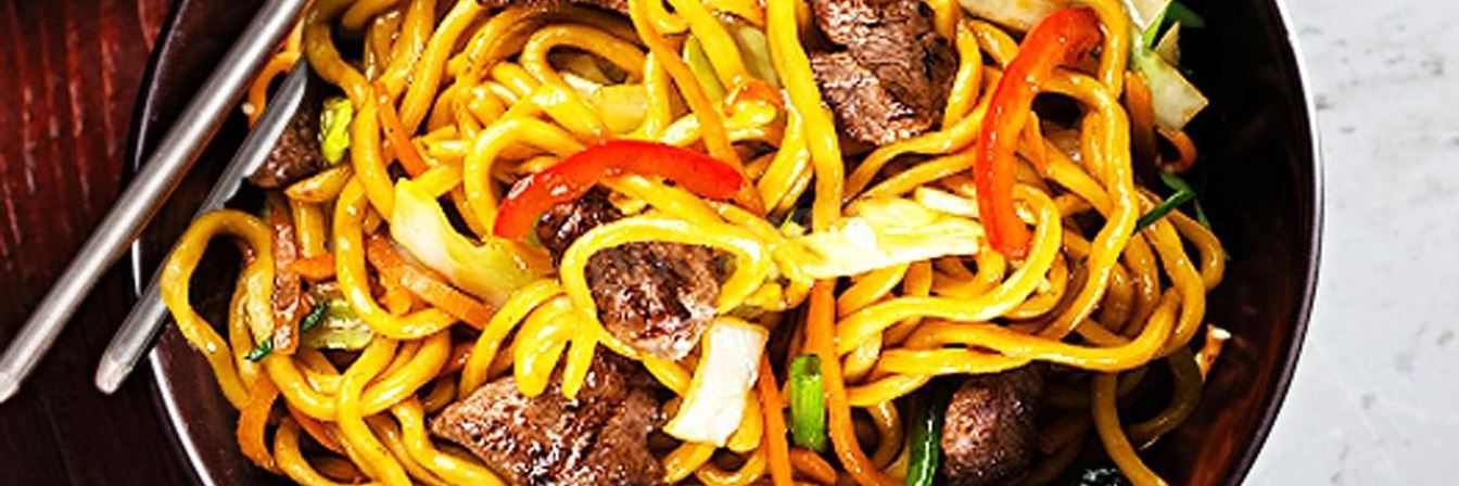 Лапша вок со свининой и овощами