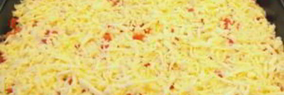 каннеллони с беконом под томатным соусом