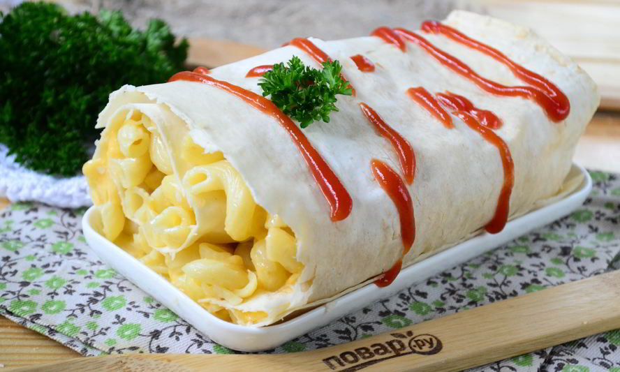 Рецепт макарон под сыром в лаваше