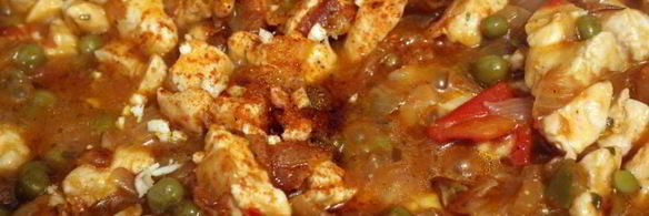 макароны с курицей в соусе из овощей с грибами по-провански