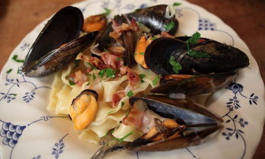 Рецепт макарон с мидиями под соусом из сидра