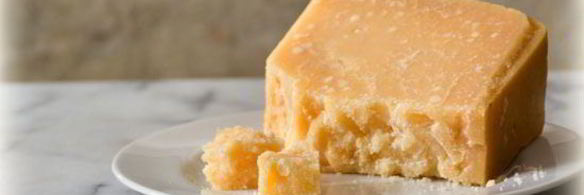 макароны с сыром, луком-пореем и свиной грудинкой