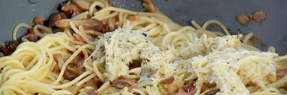паста карбонара с грибами