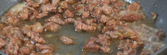 паста с говядиной и соусом из белого вина