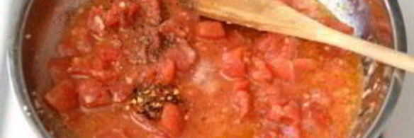 паста с креветками, базиликом и помидорами