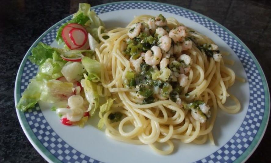 Рецепт пасты с креветками и зеленым луком