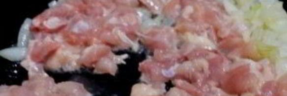 паста с курицей в томатном соусе