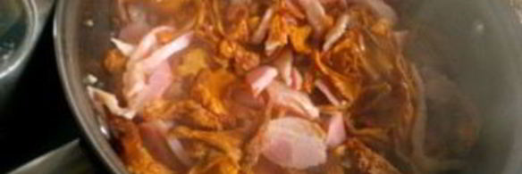 паста с лисичками и беконом