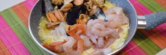 паста с морепродуктами в сливочном соусе