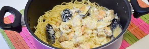 паста с морепродуктами в сливочном соусе