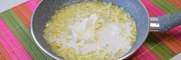 паста с морепродуктами в сливочном соусе