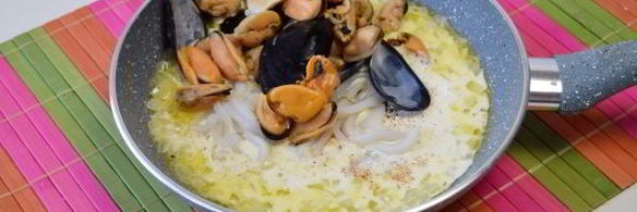 паста с морепродуктами в сливочном соусе