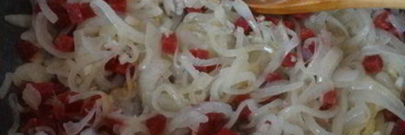 паста с соусом из чечевицы