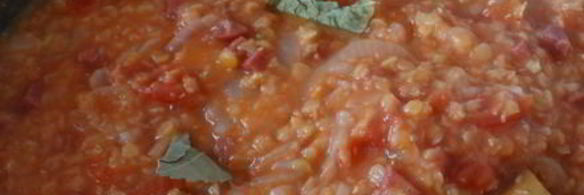 паста с соусом из чечевицы