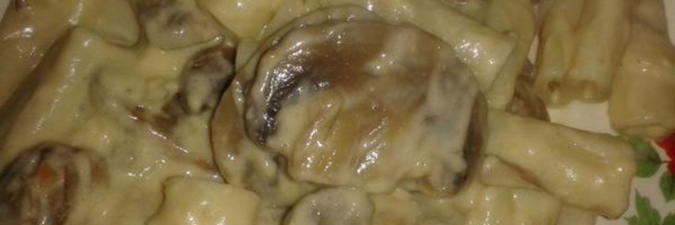 Паста со сливочно-грибным соусом
