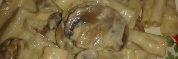 паста со сливочно-грибным соусом